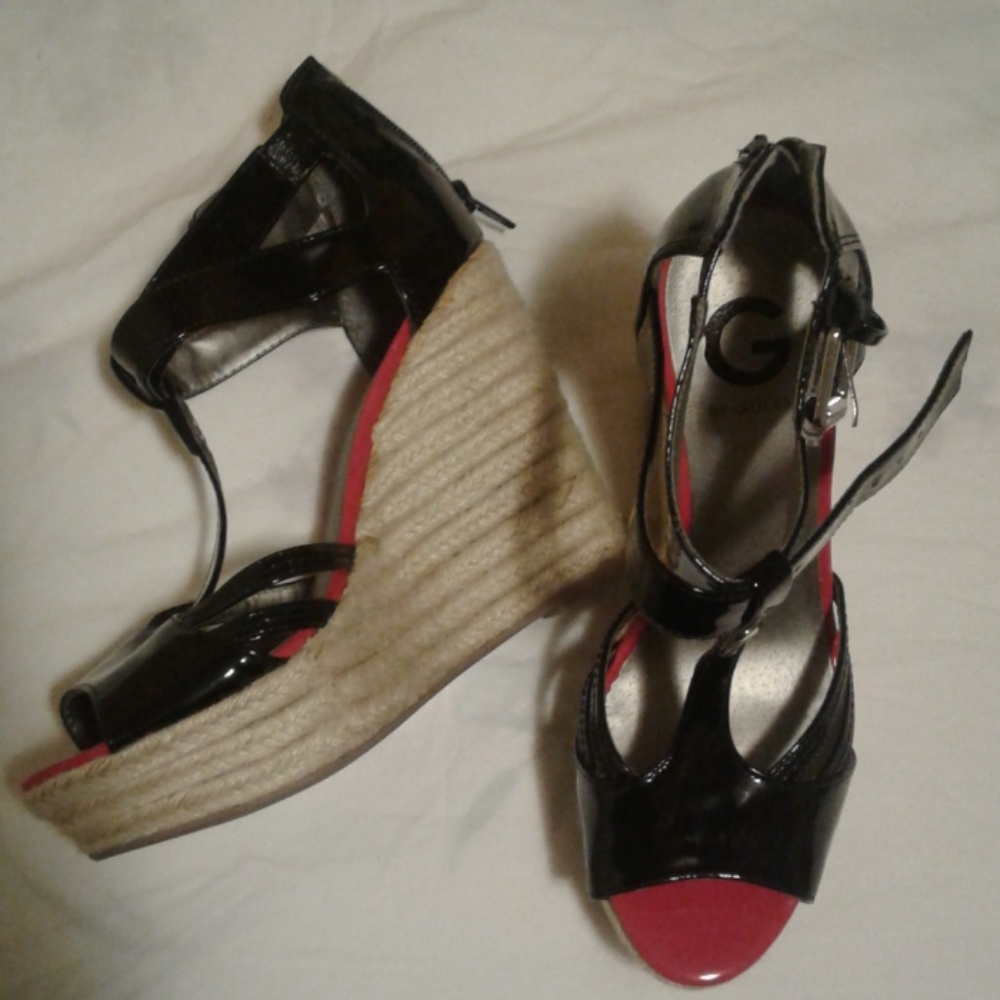 Women's shoes